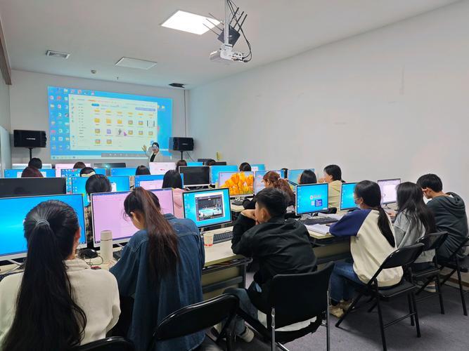 计算机科学和信息技术的课程差别是什么